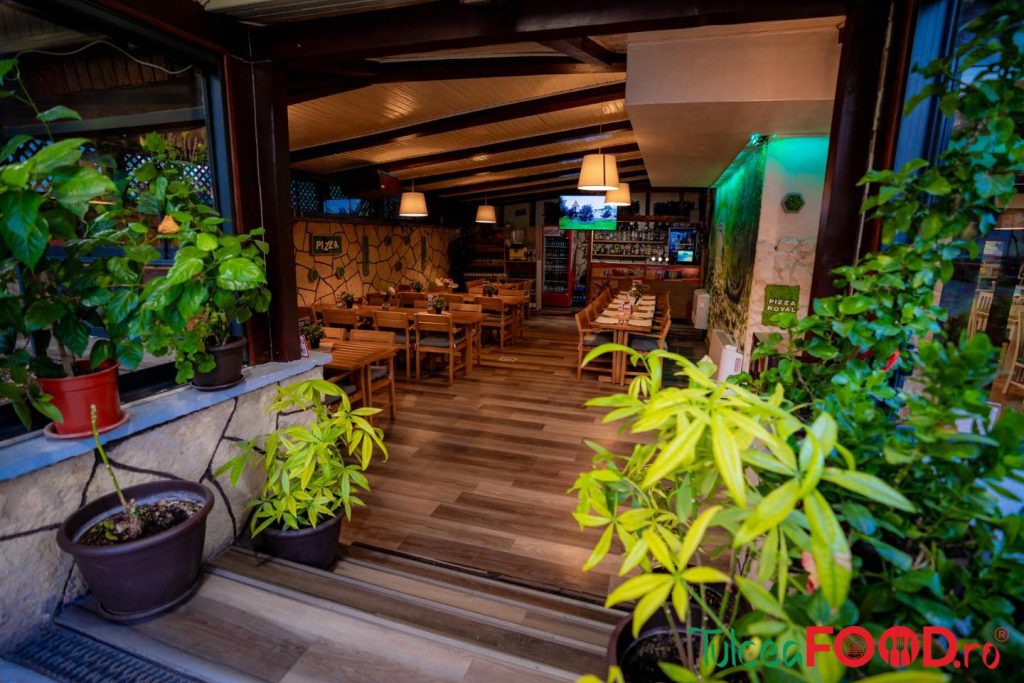 Terasa restaurant Royal Tulcea. Restaurant cu pizzerie in Tulcea